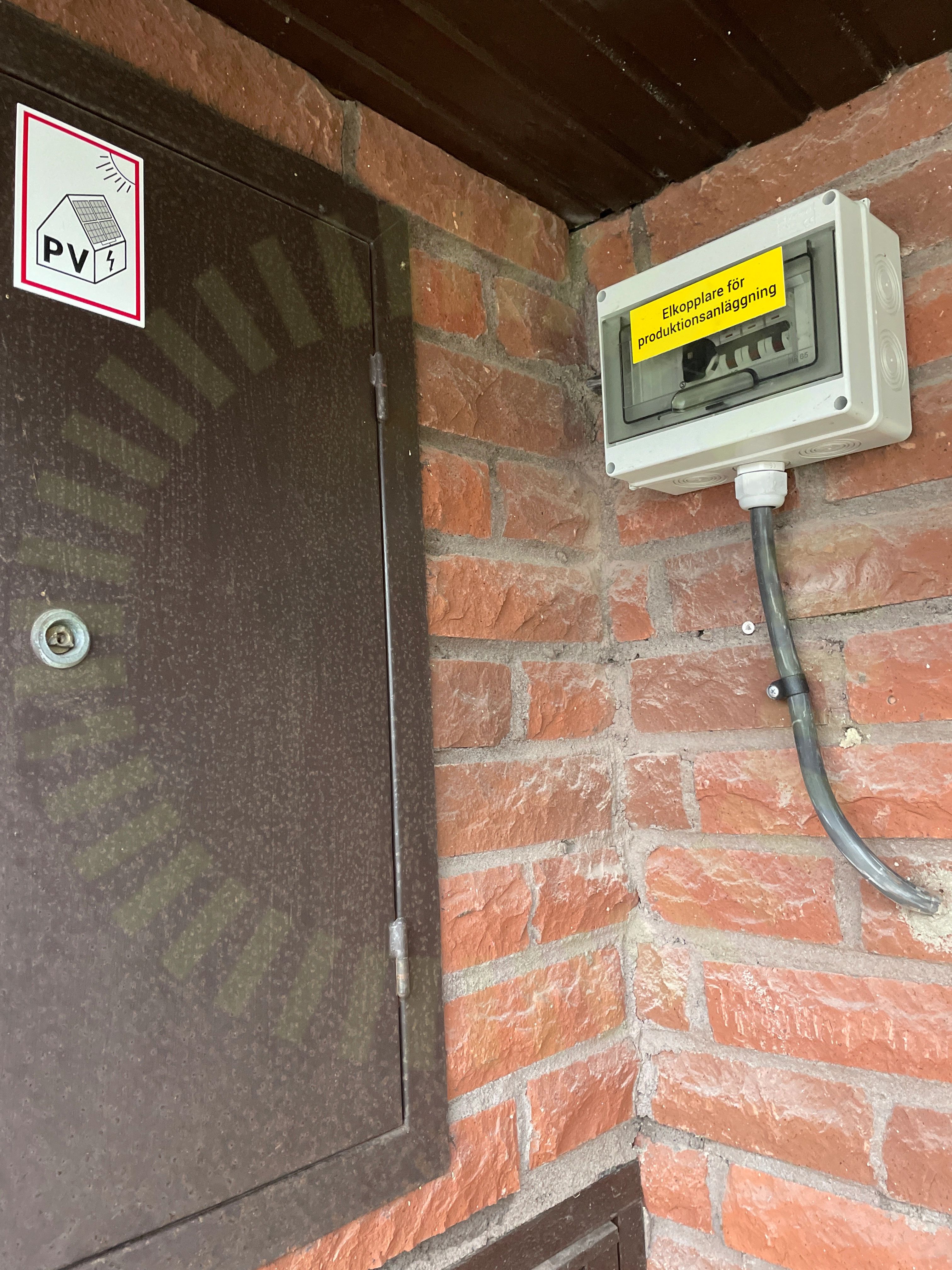 Varning för backspänning
