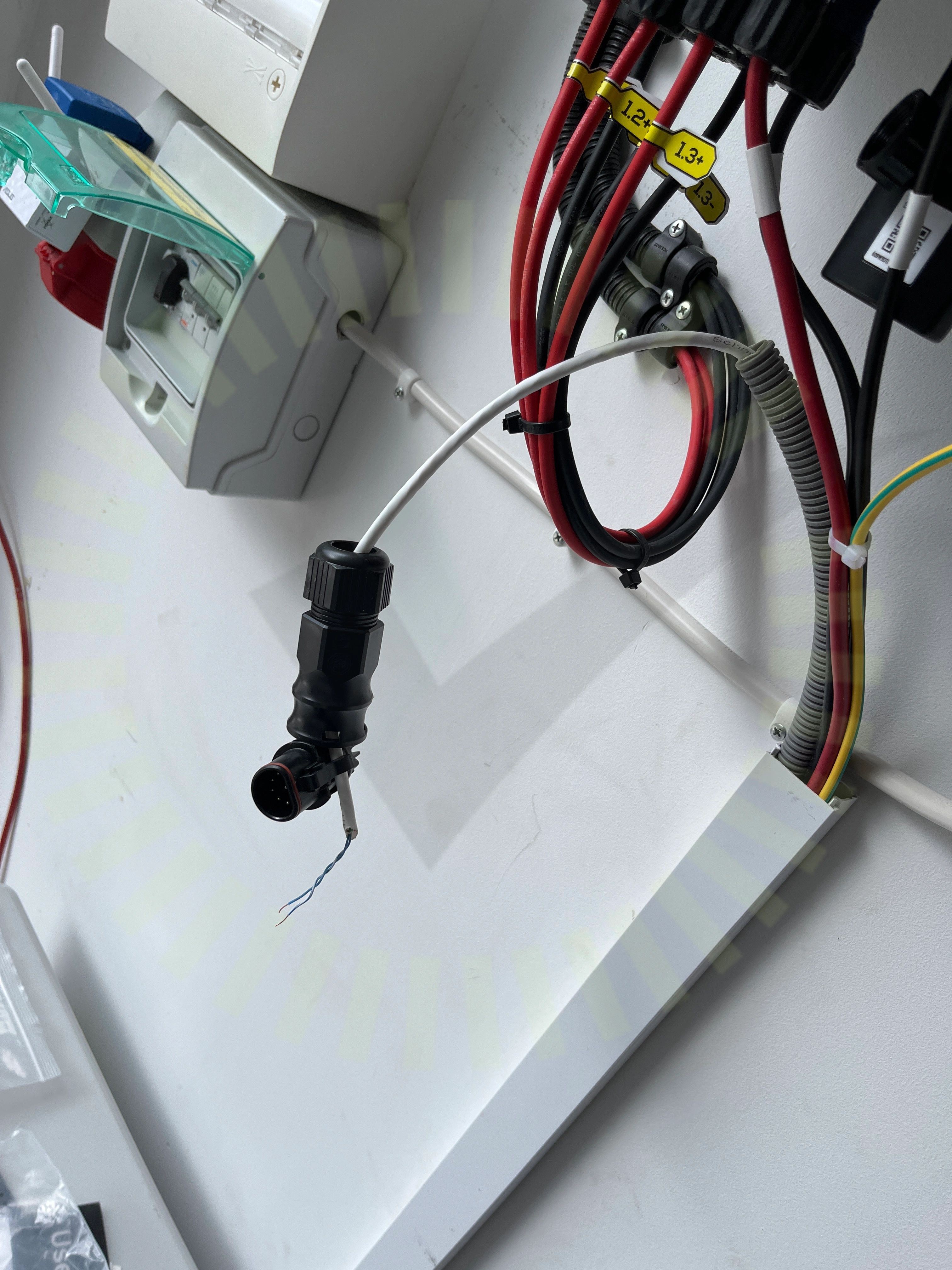 Signalkabel till växelriktaren