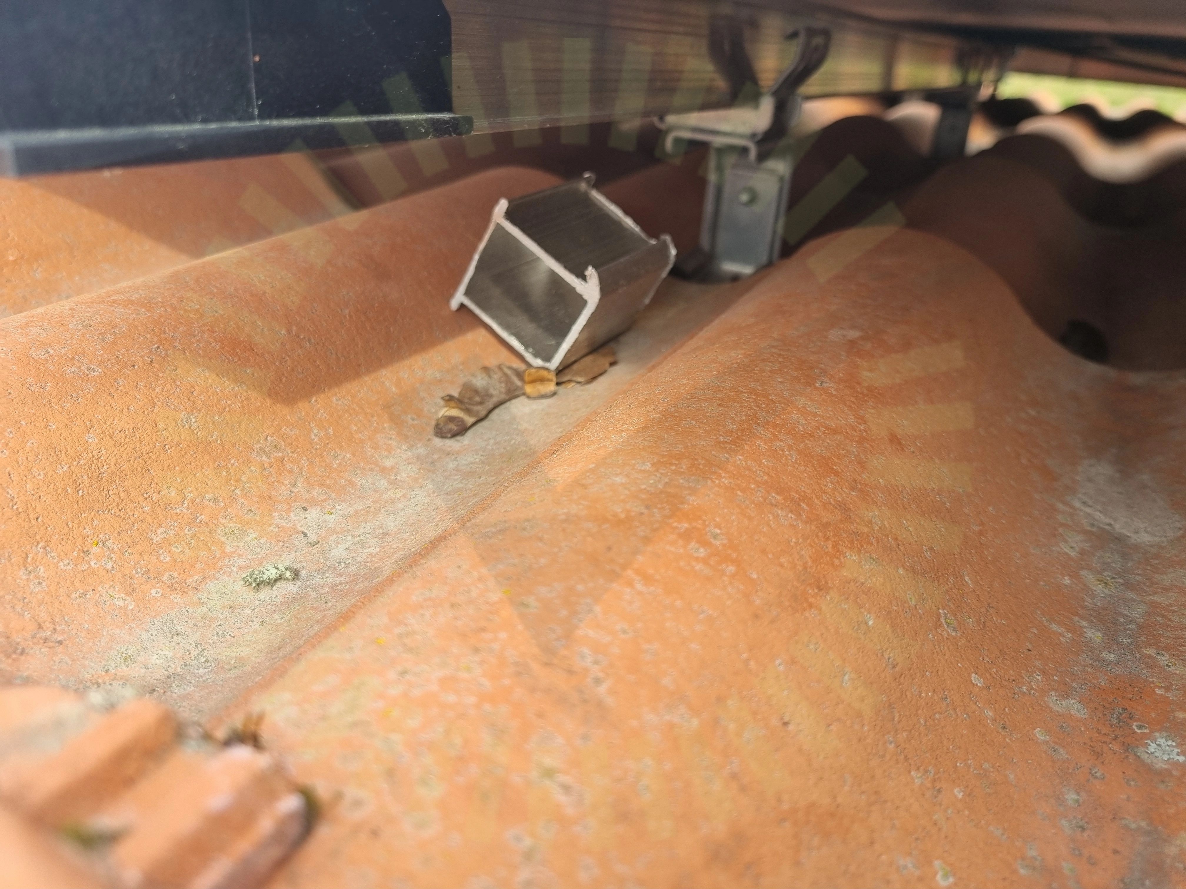 Skräp/ materiel