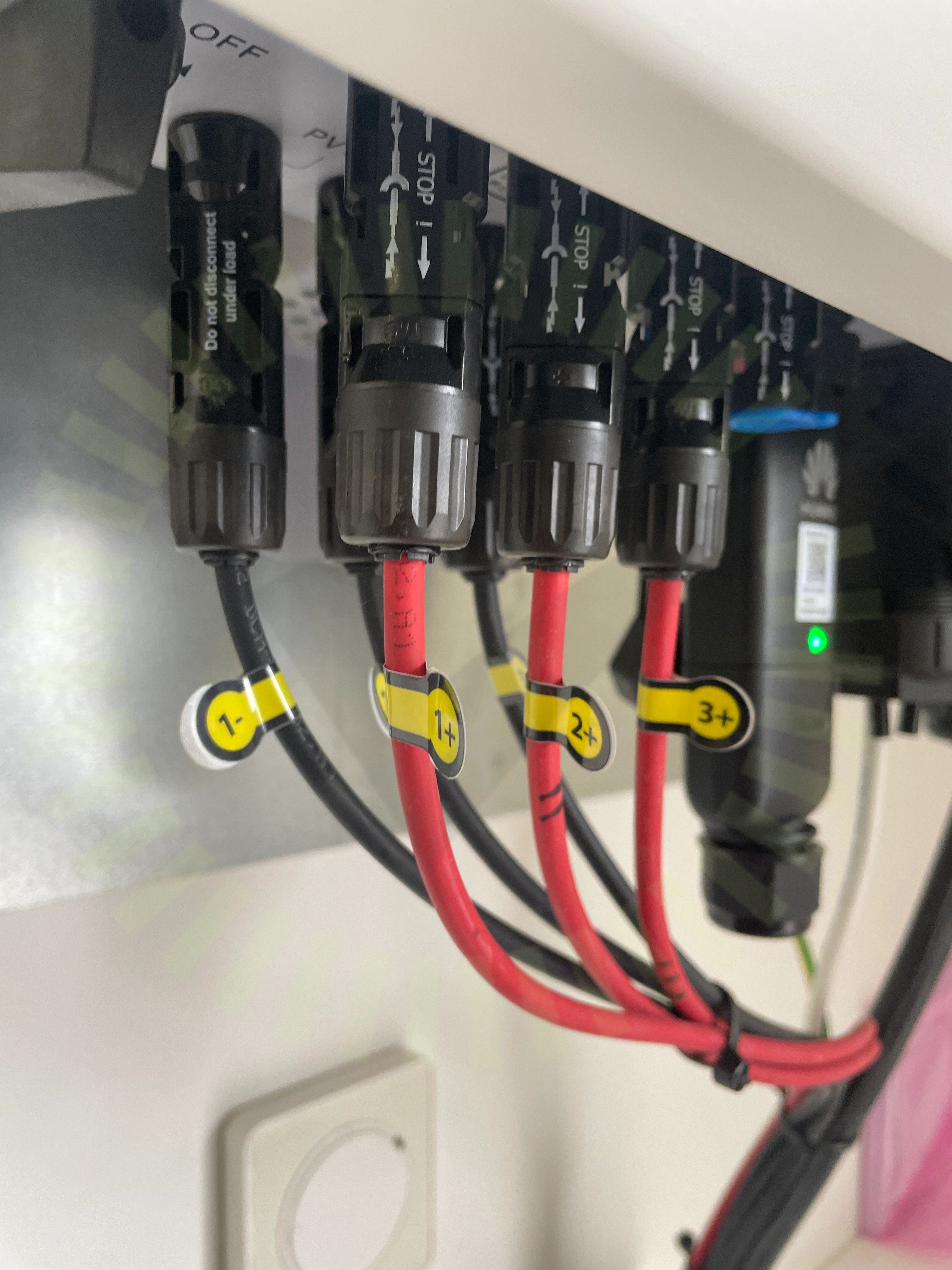DC Kontakter anslutning