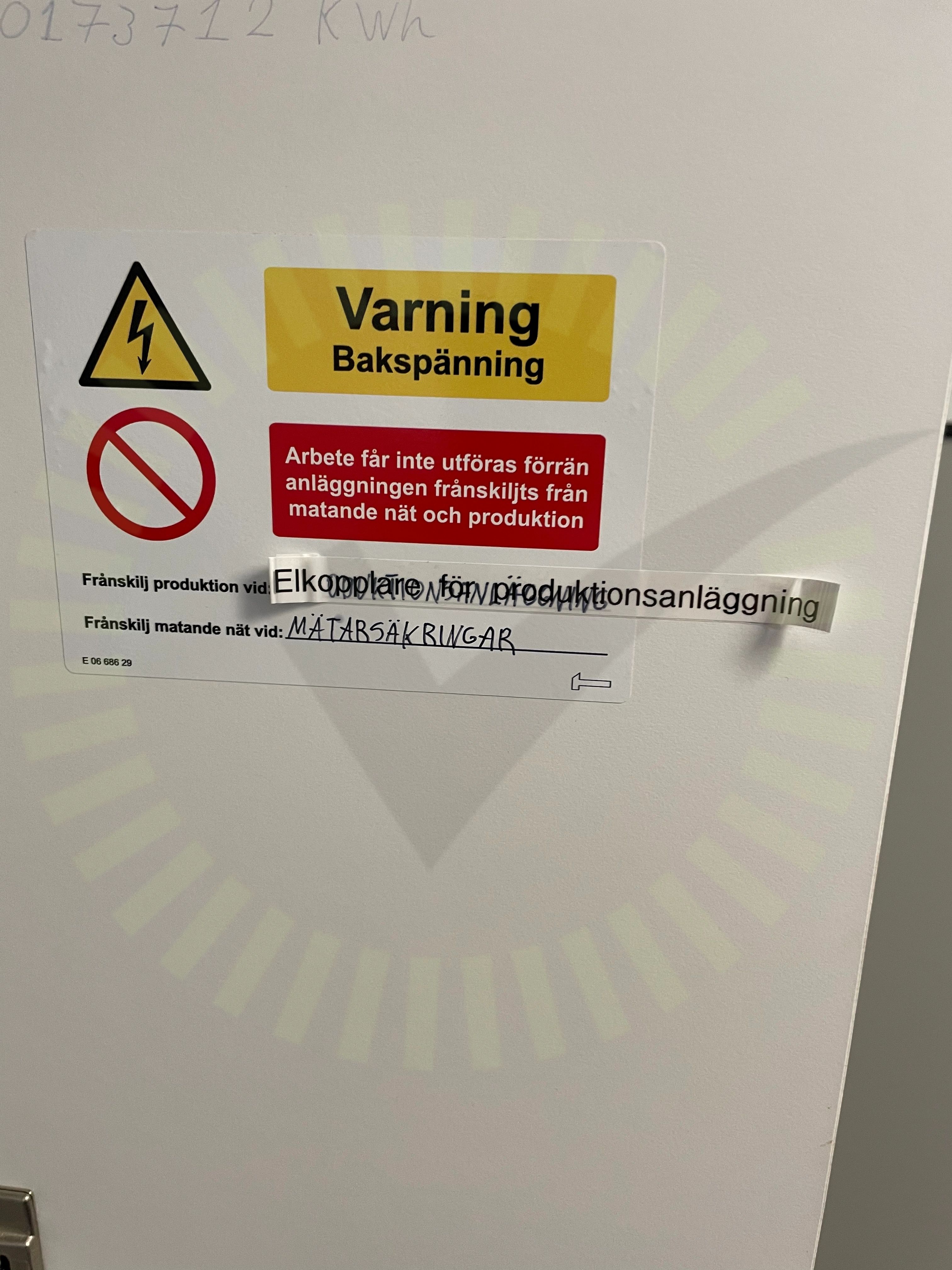 Varning för backspänning