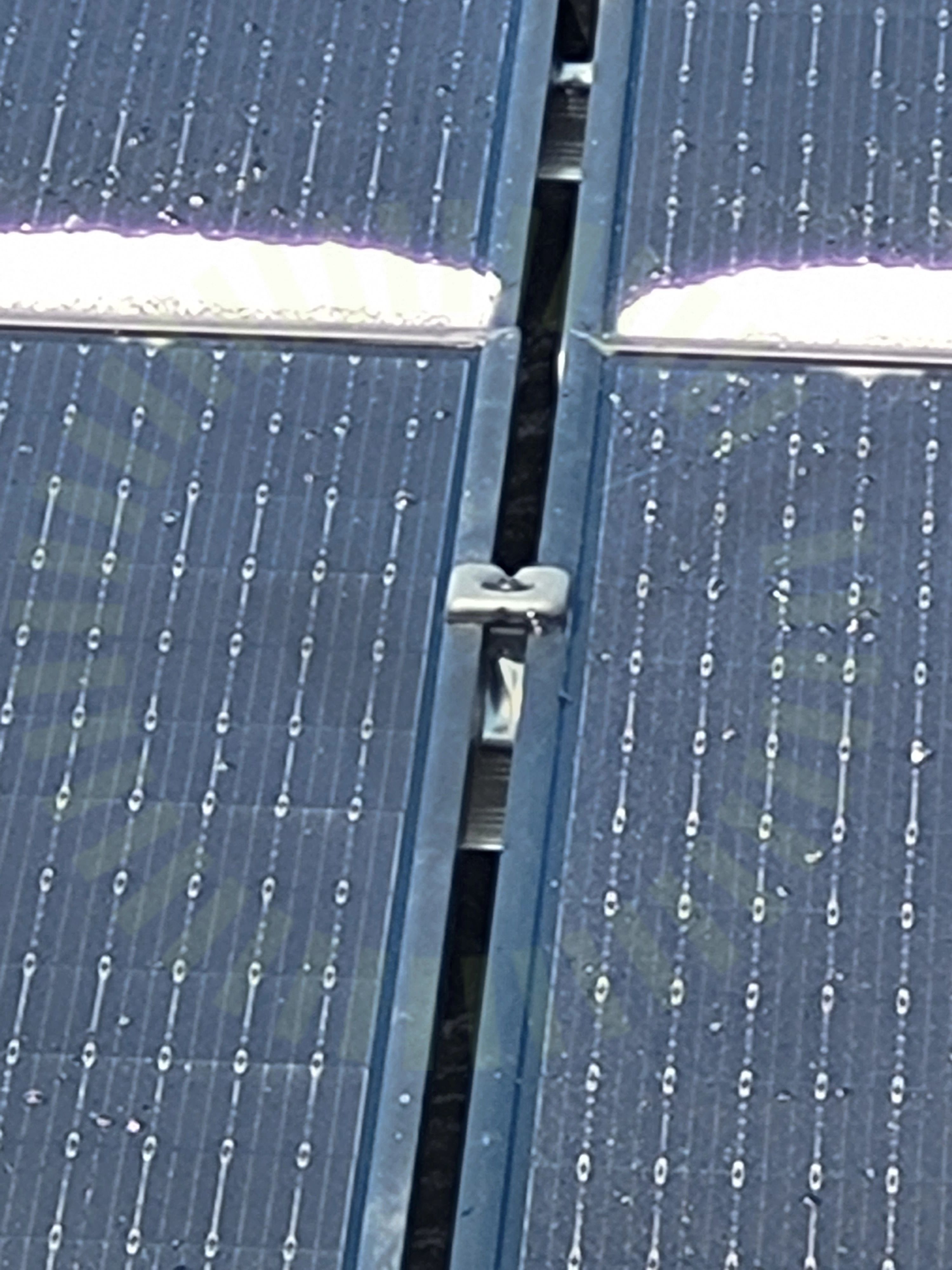 Dräneringshål pekar neråt