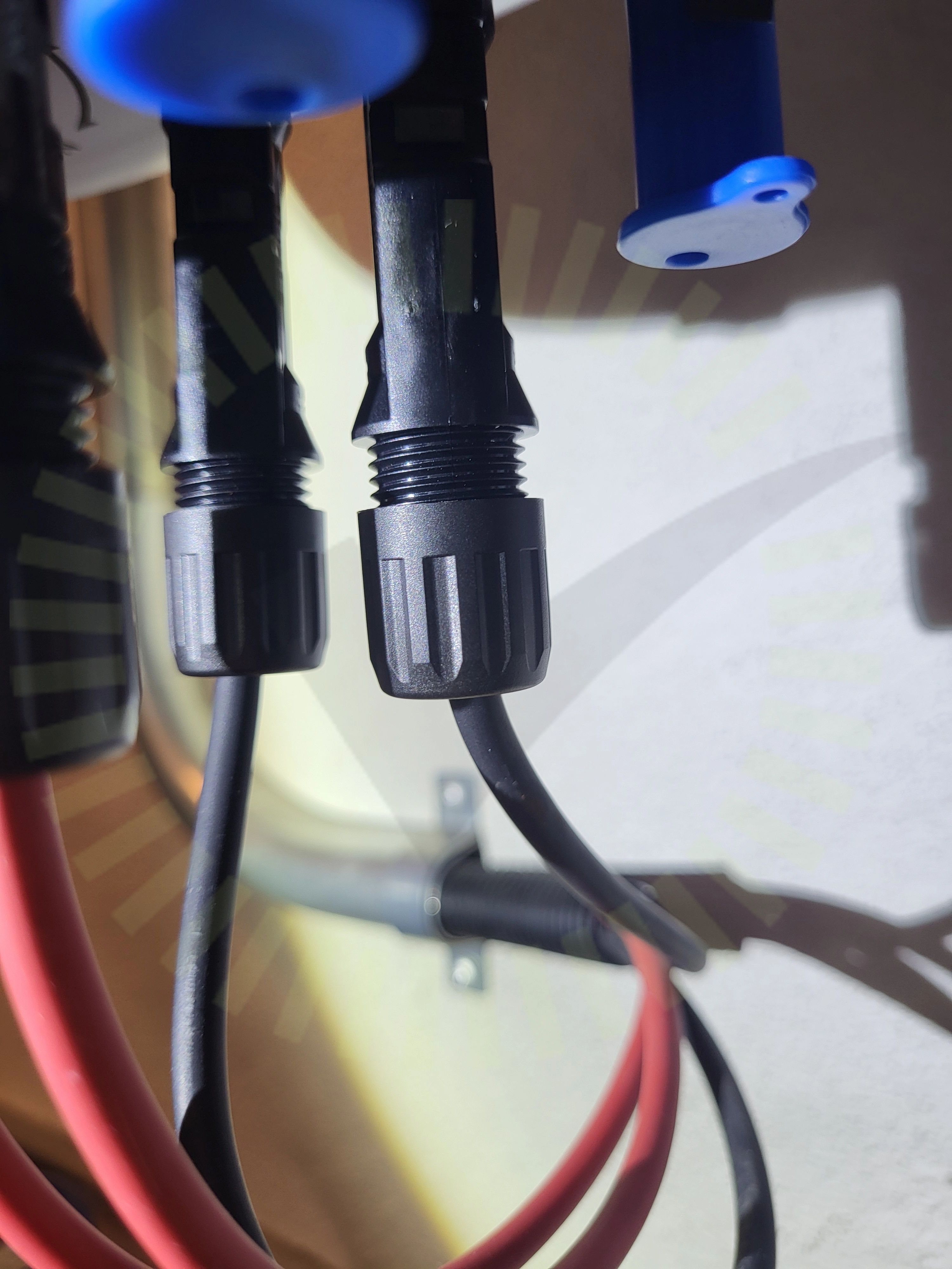 DC Kontakter anslutning