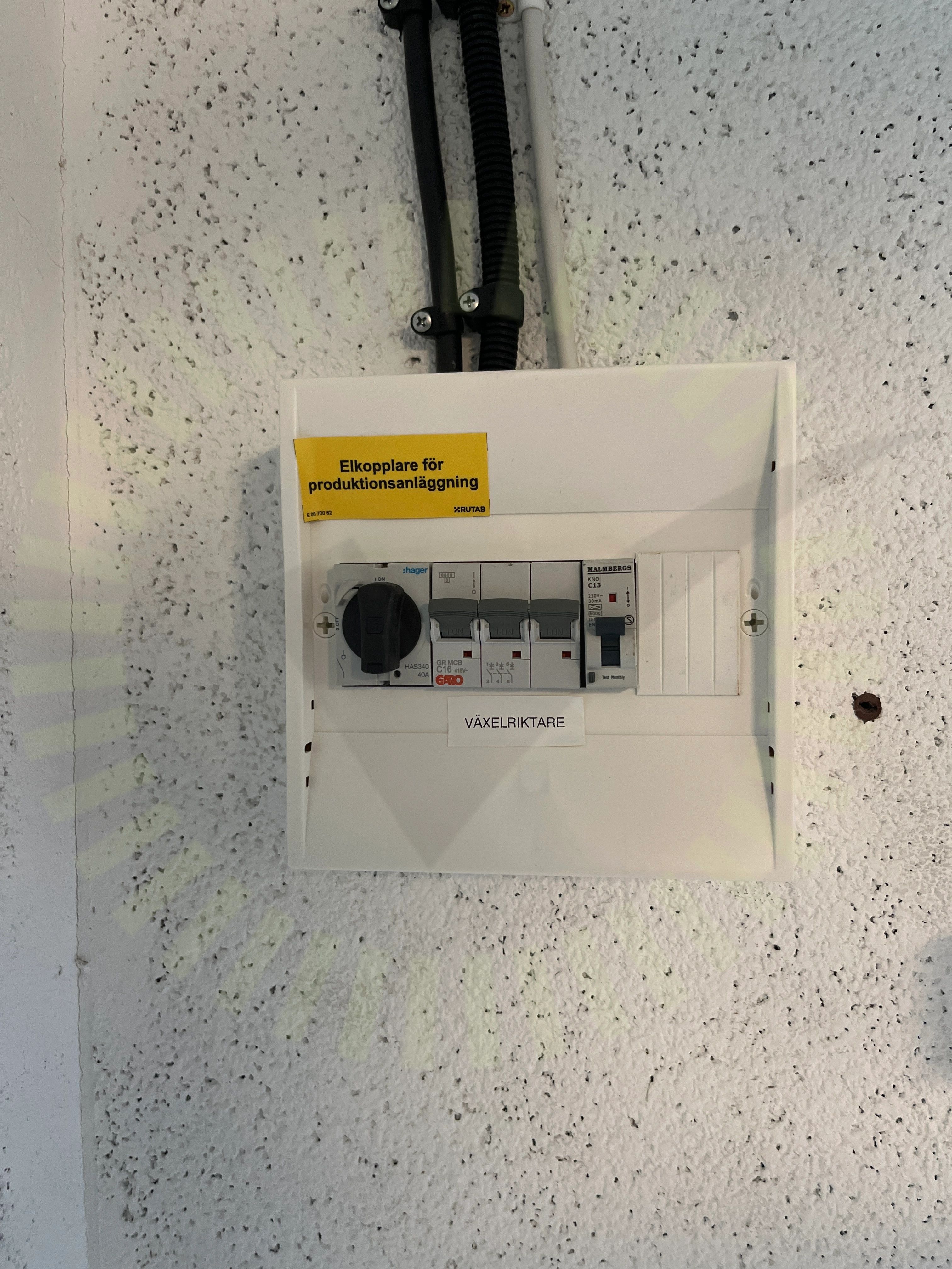 Varning för backspänning