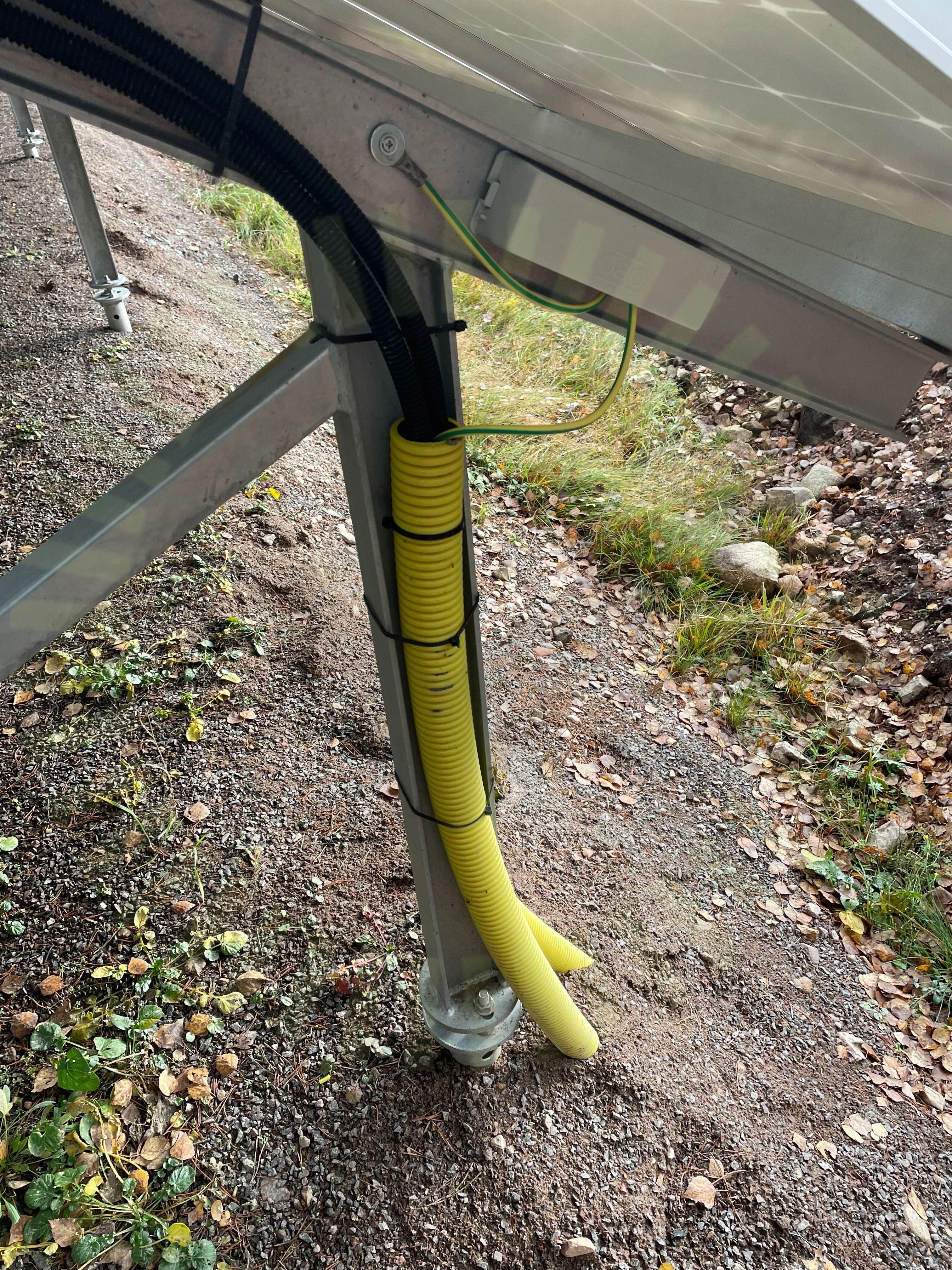 Väderbeständigt material
