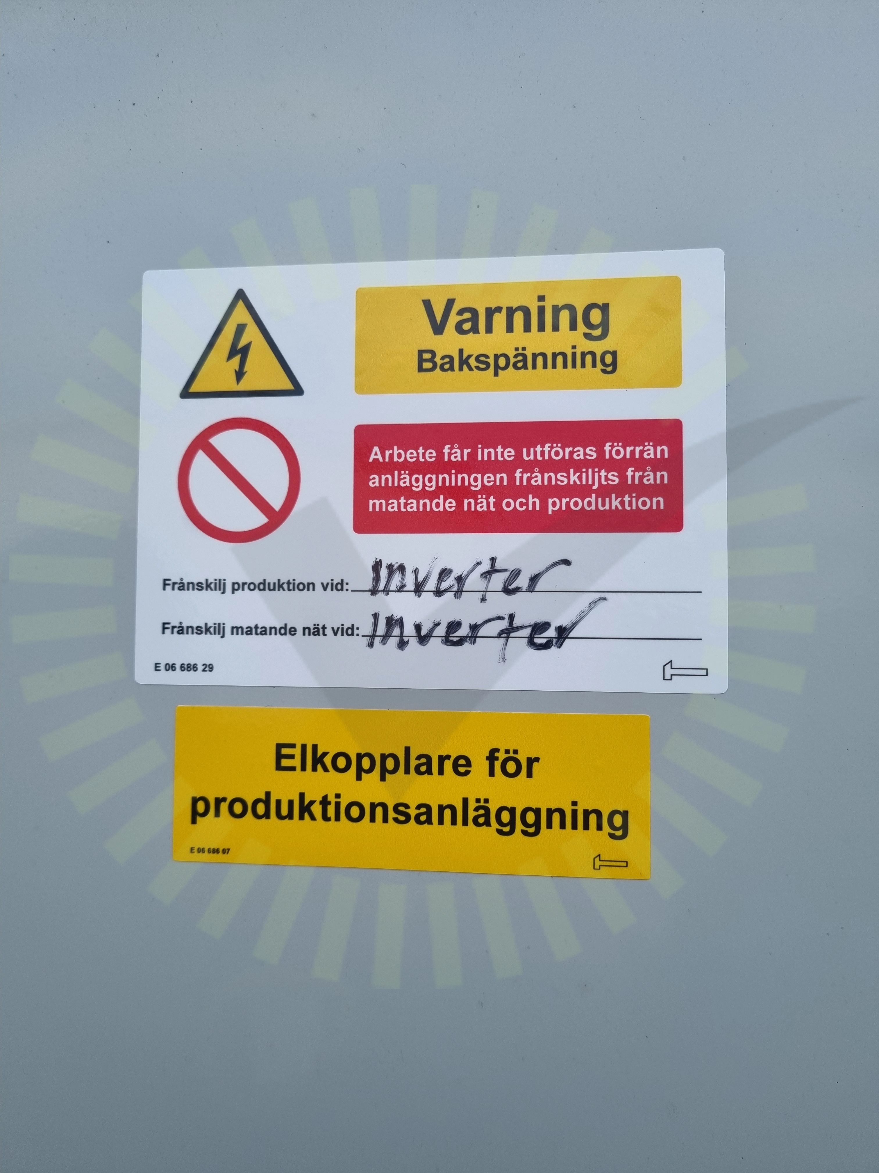 Varning för backspänning