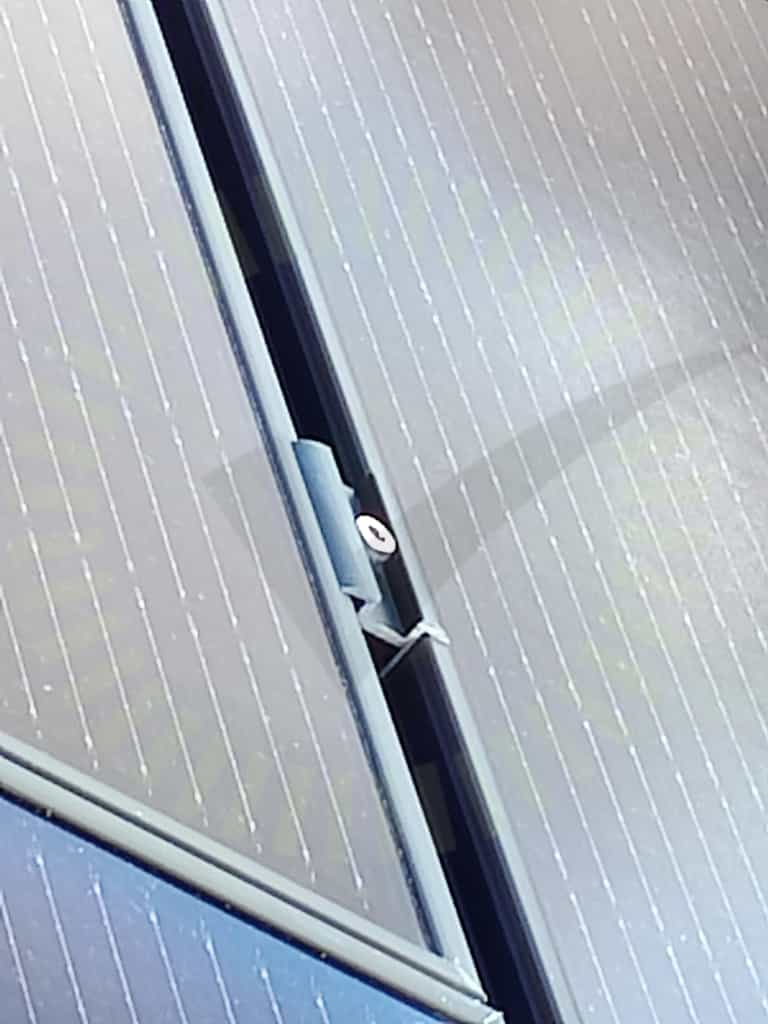 Solpaneler: Fästen: Överlappning