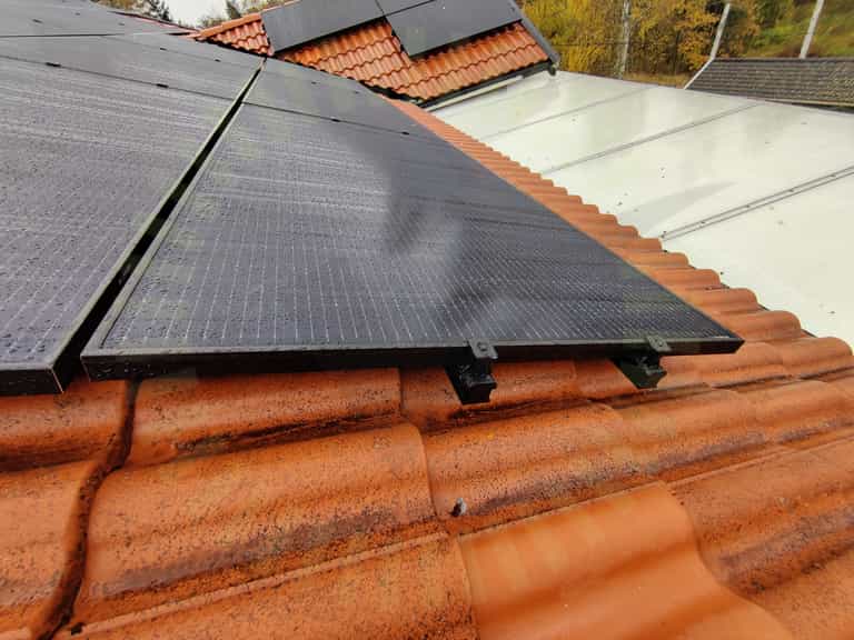 Solpaneler: Fästen: Placering